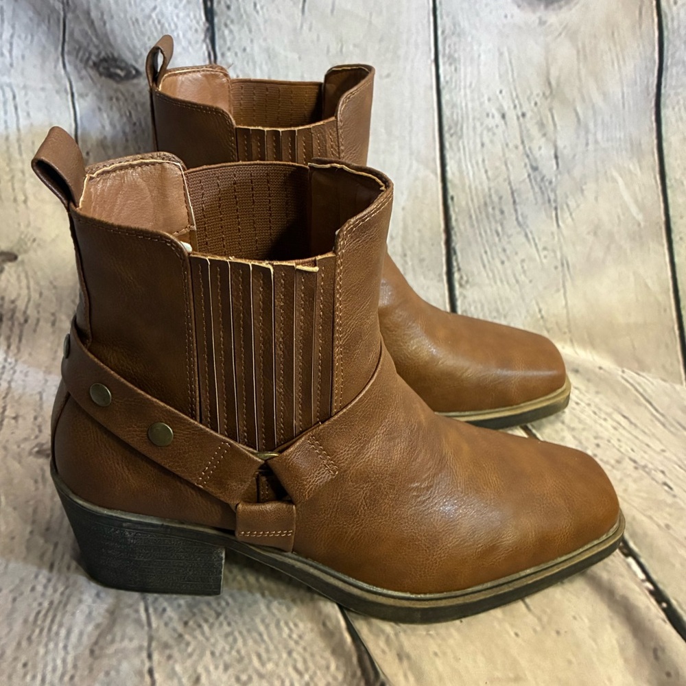 Boho Western Americana Rustic Rodeo Cowgirl Block Heel Cognac Ankle Boots 7.5